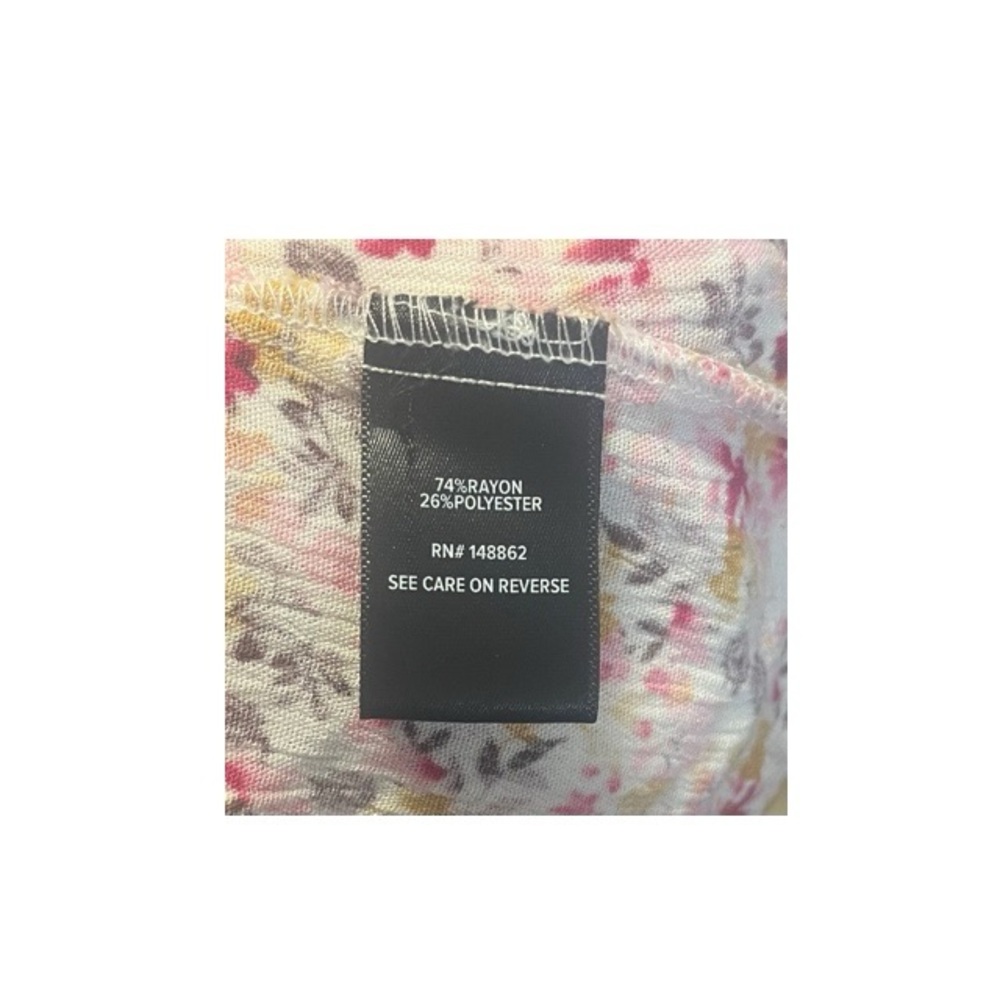 Torrid Washable Crinkle Gauze Ruffle‎ Tie Front Tank - Picture 6 of 9